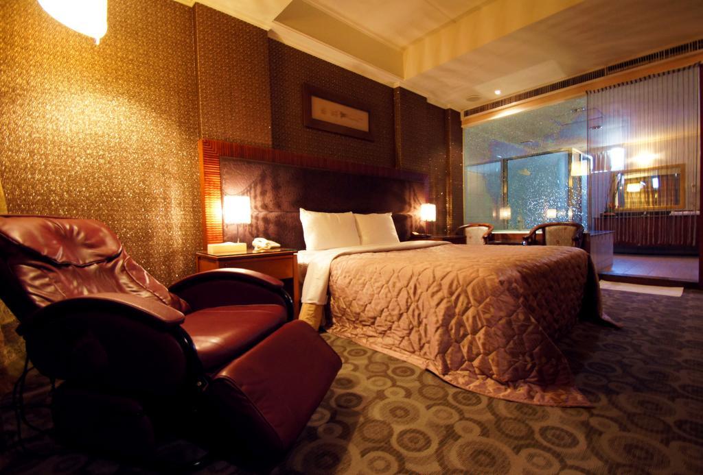 Beverly Garden Motel Чиай Сити Екстериор снимка